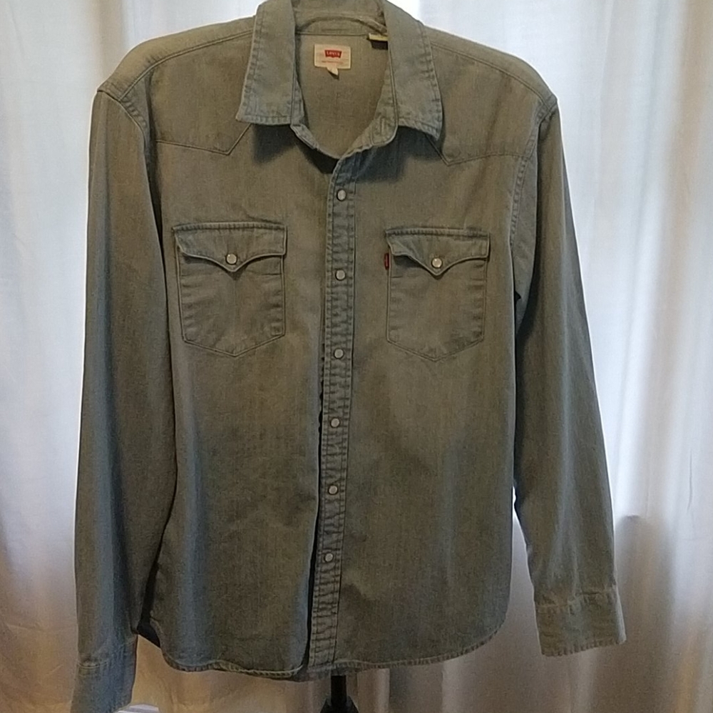 Levi's Long-sleeved Button Down